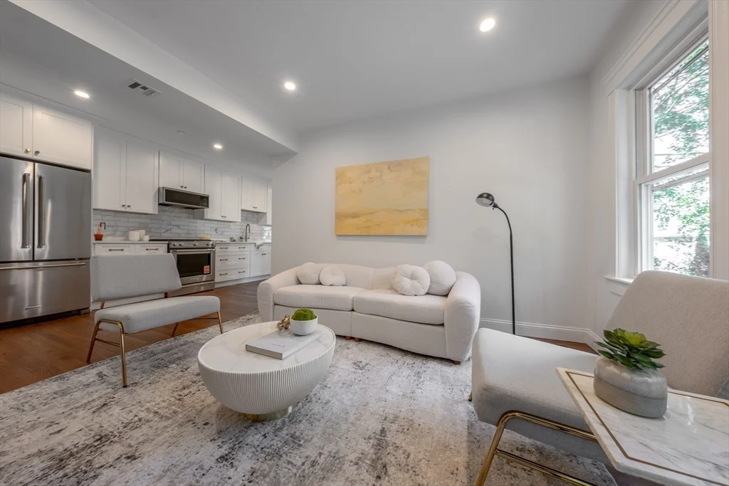 108 Florence St, Roslindale