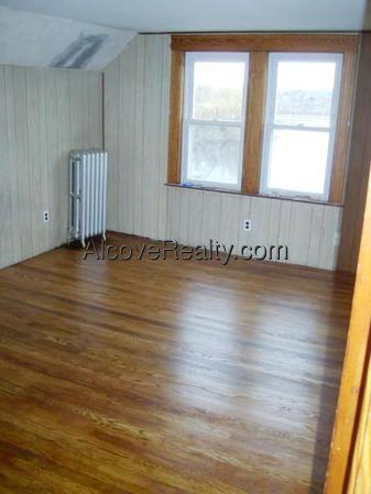 40 Alfred Rd, Arlington