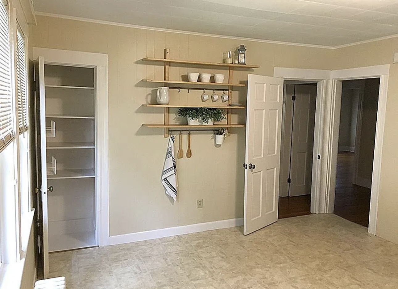 78 Temple Ave, Winthrop