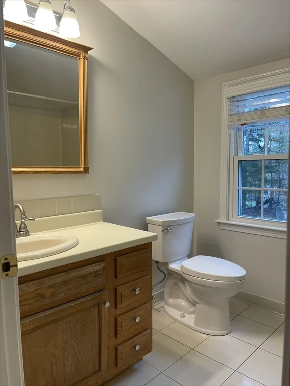 24 Arbor Dr, Shrewsbury