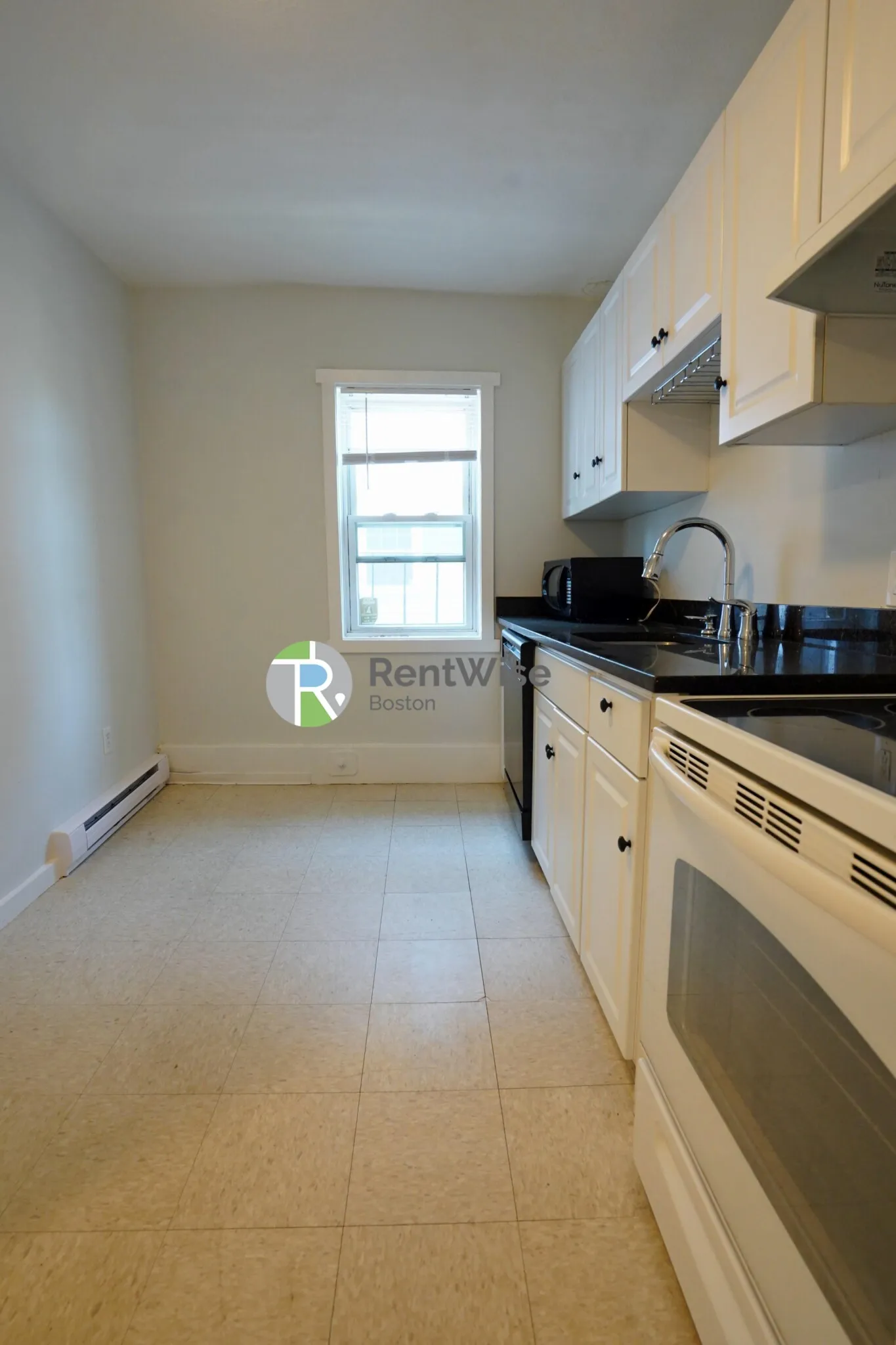 3 Schrepel Pl, South Boston