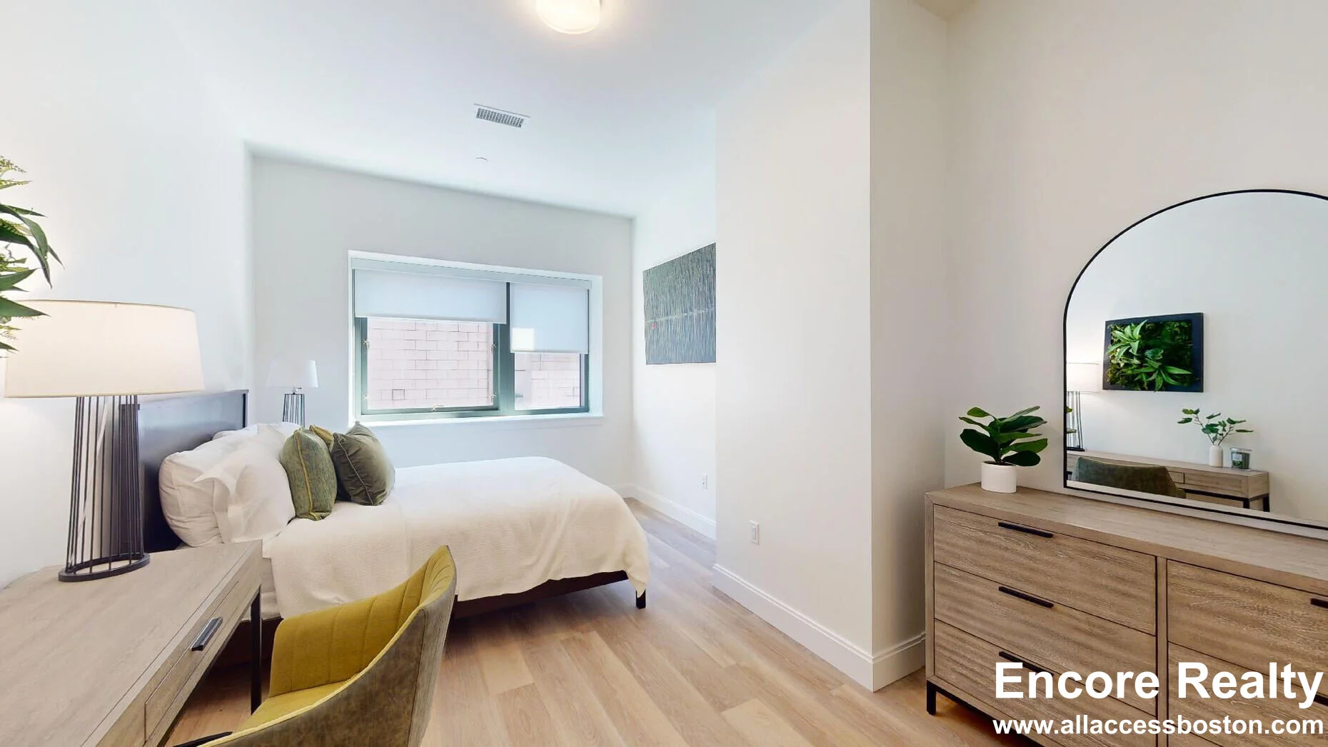 1079 Commonwealth Ave, Allston