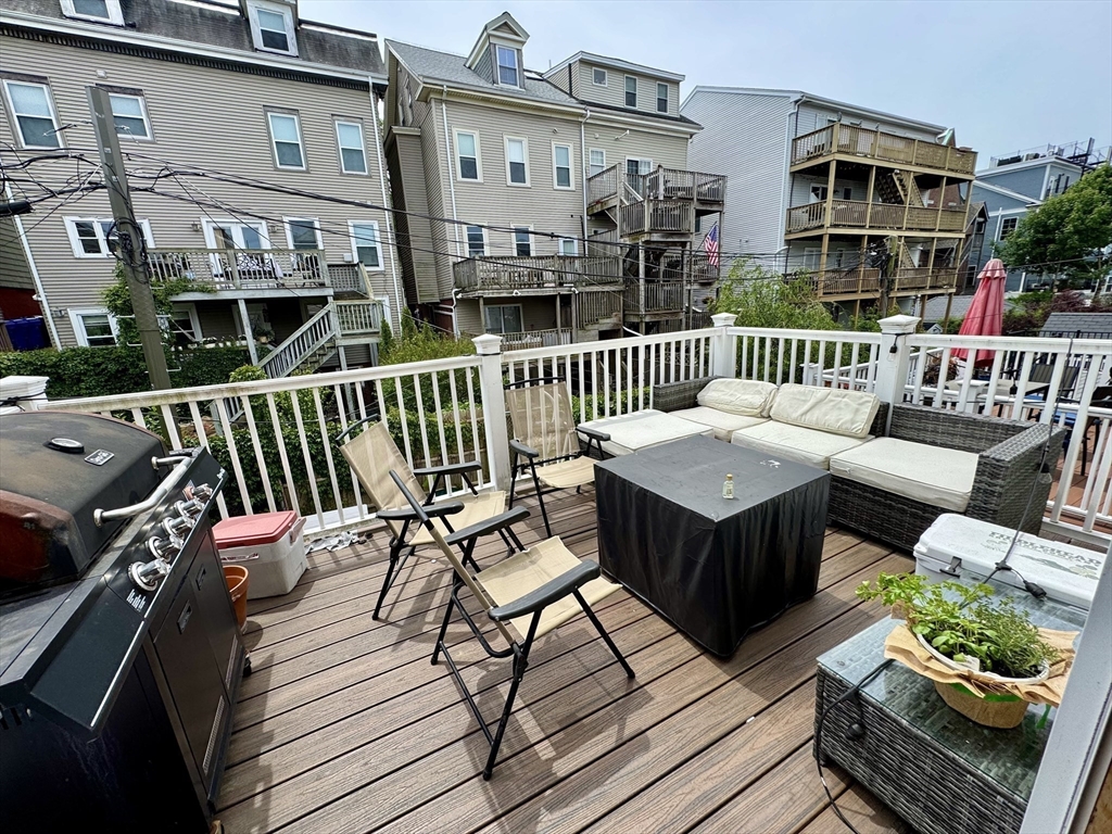 371 Silver St, South Boston