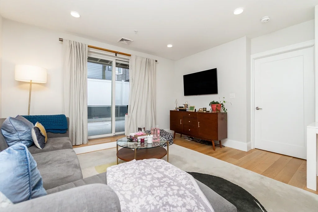 545 E 3rd St, South Boston