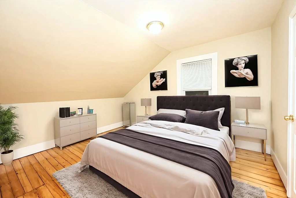 30 Sheppard Ave, Braintree