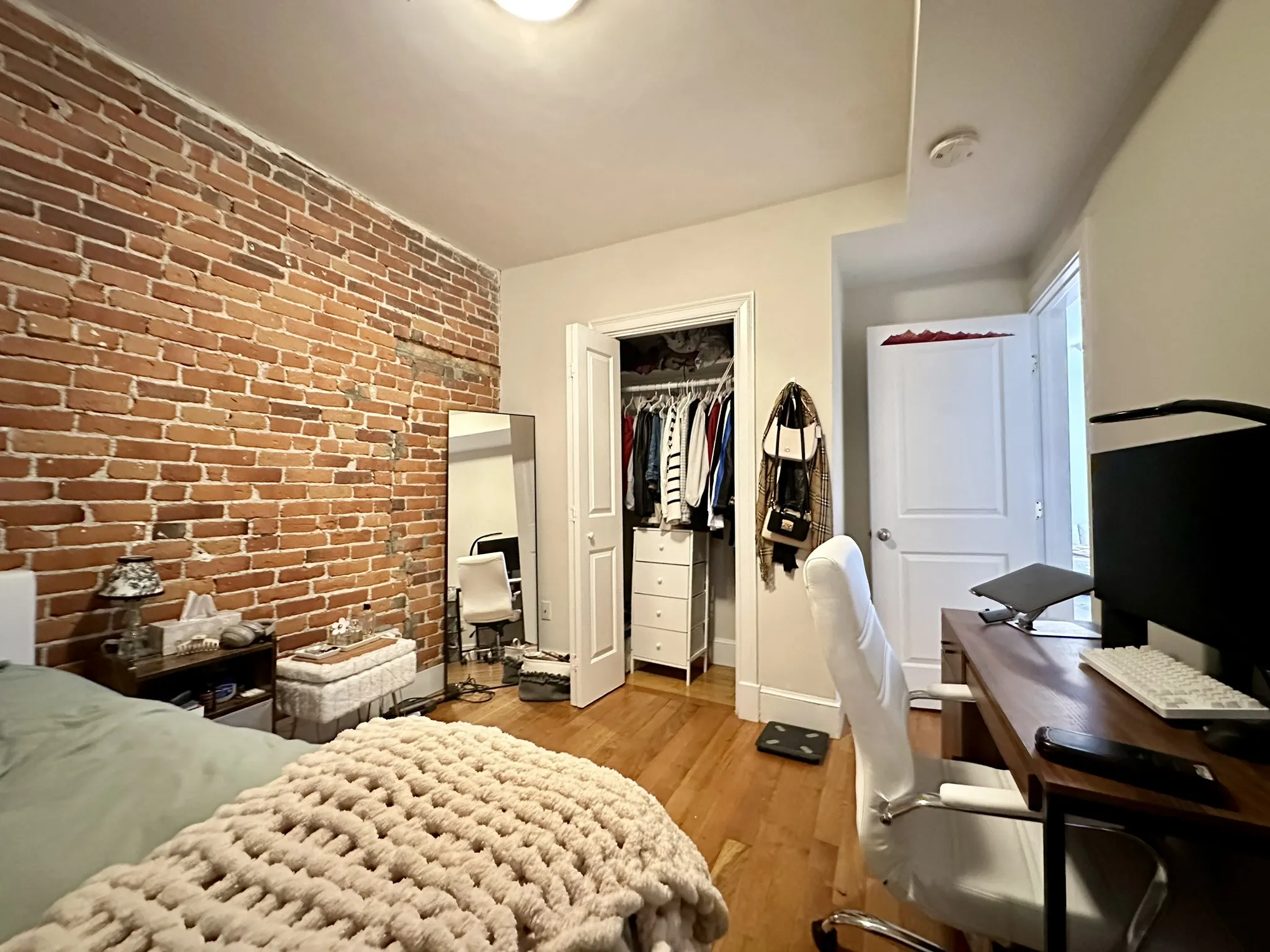 836 Huntington Ave, Mission Hill