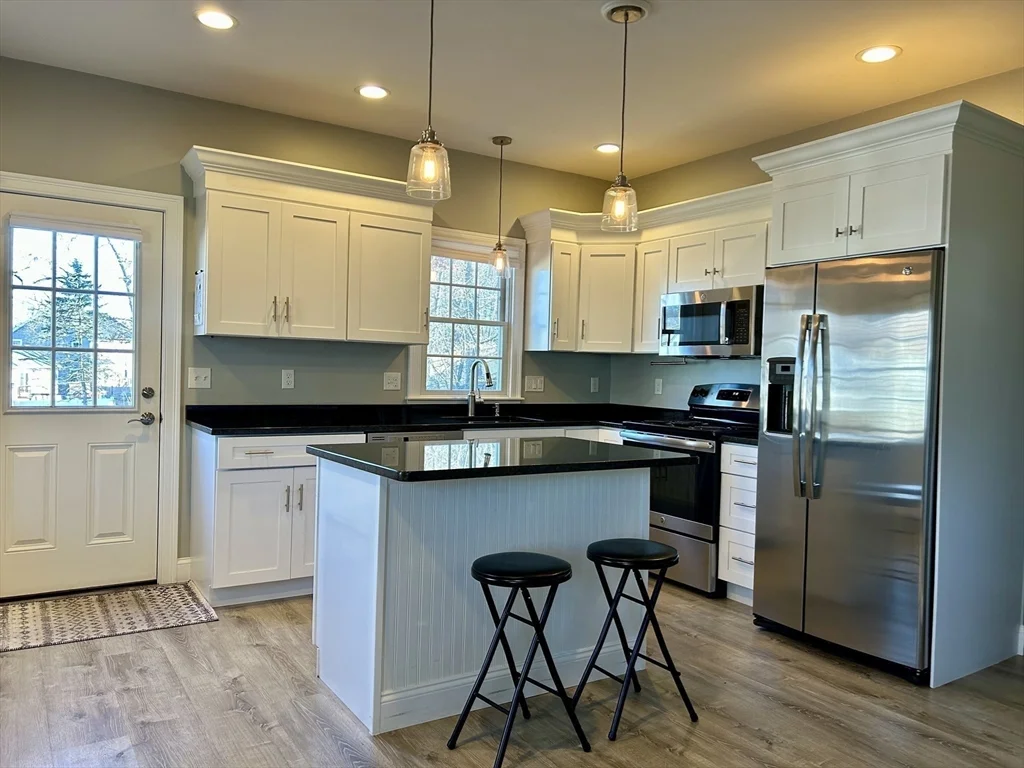 127 Bridge St, Beverly