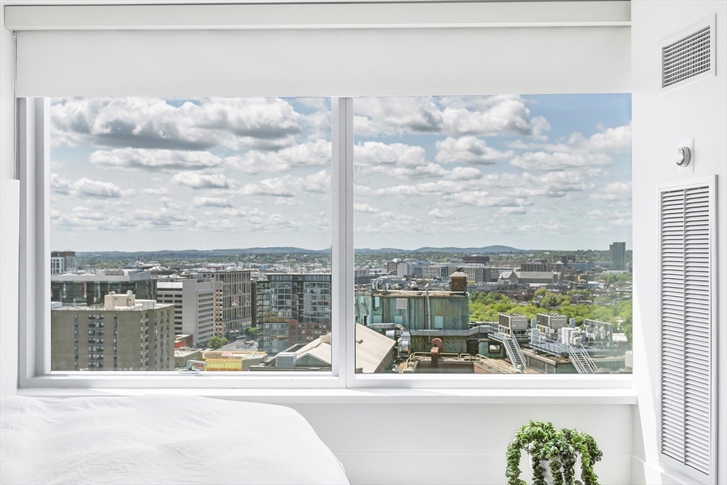 110 Stuart St, Downtown