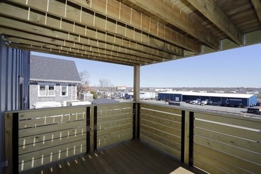 1504 Purchase, Center