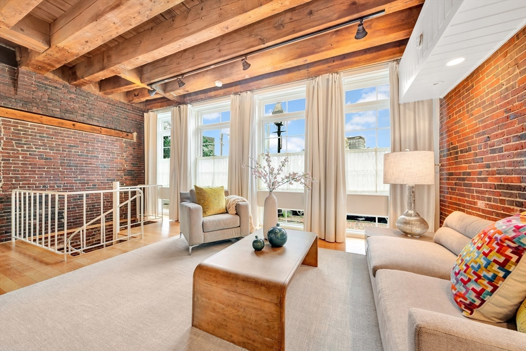 75 Fulton, Waterfront