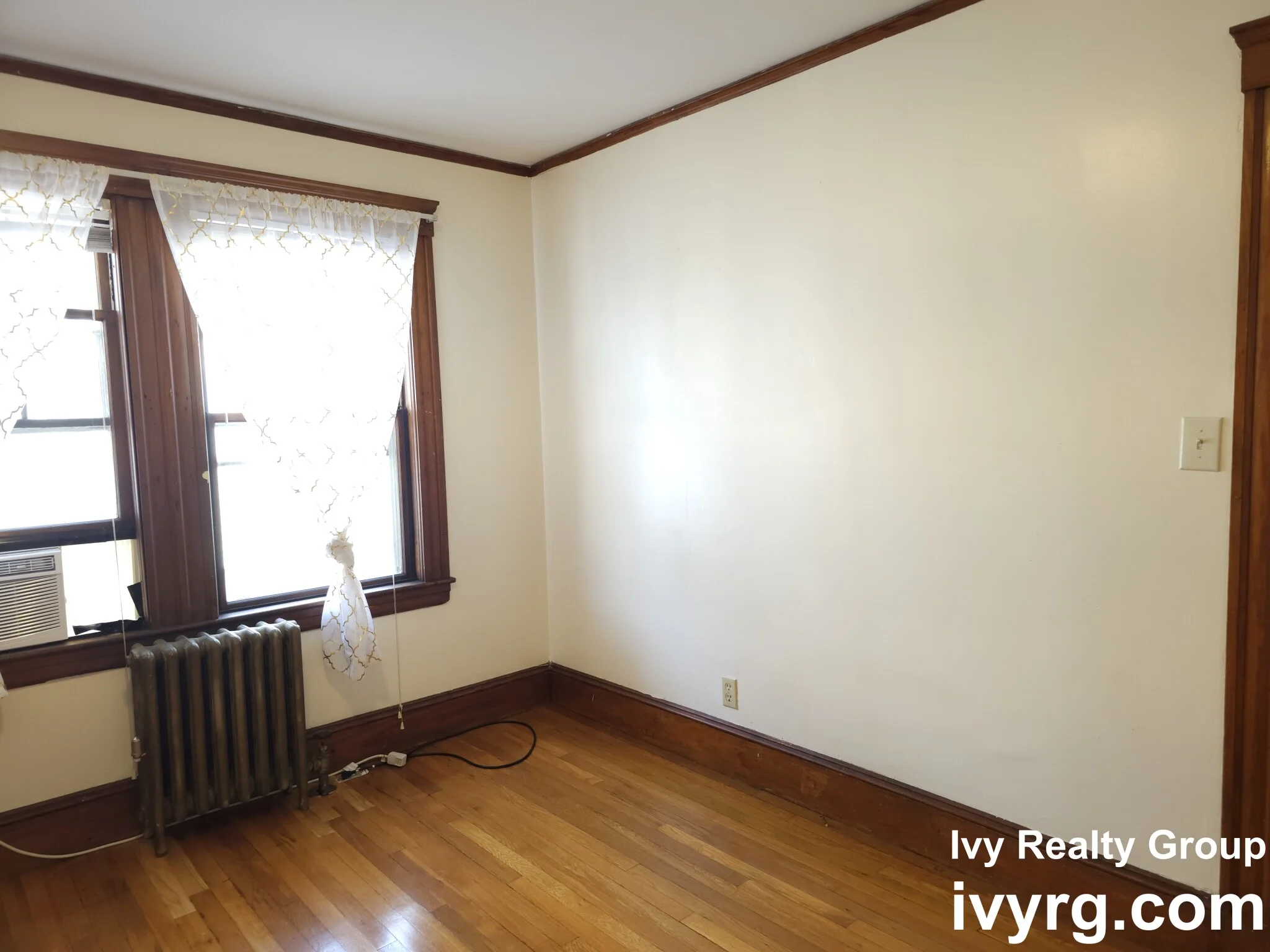 28 Rawson Rd, Arlington