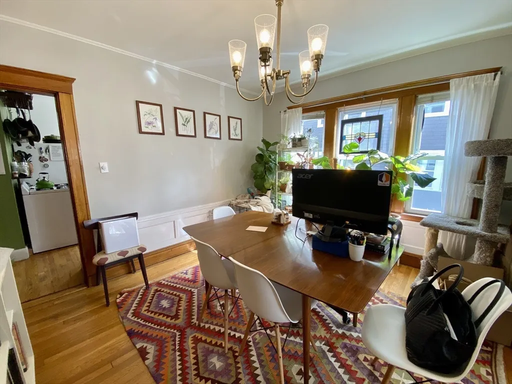 12 Saint Peter St, Jamaica Plain