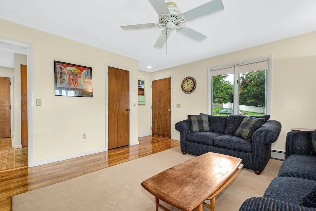 4 Upland Ave, Shrewsbury