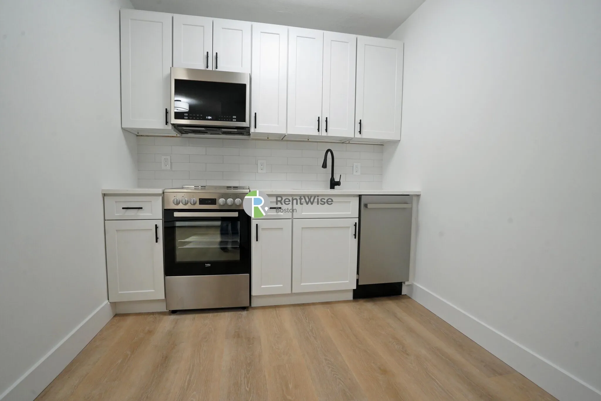 741 East 6th St, South Boston