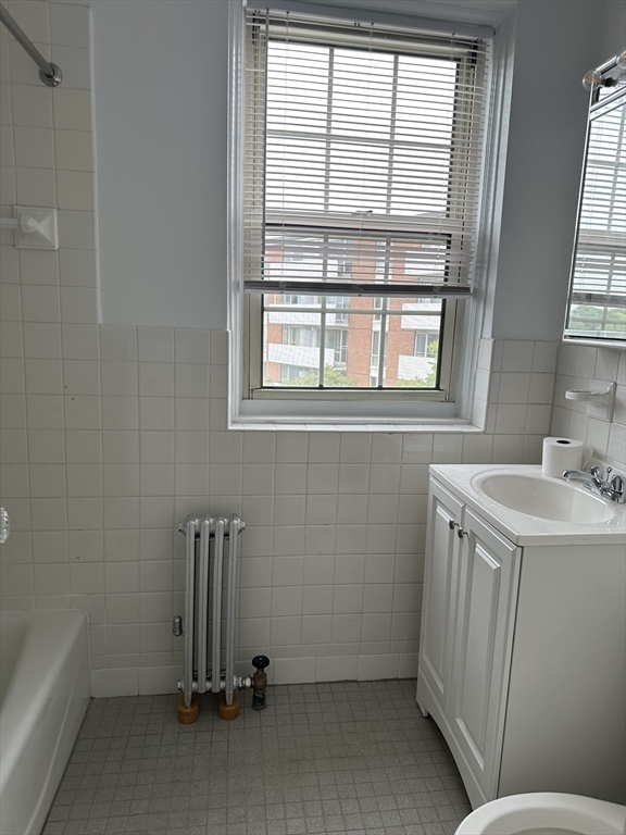 24 Concord Ave, Harvard Square