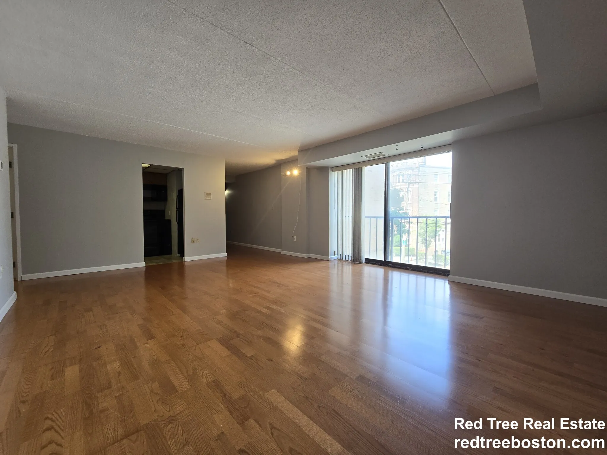 1243 Beacon St, Coolidge Corner