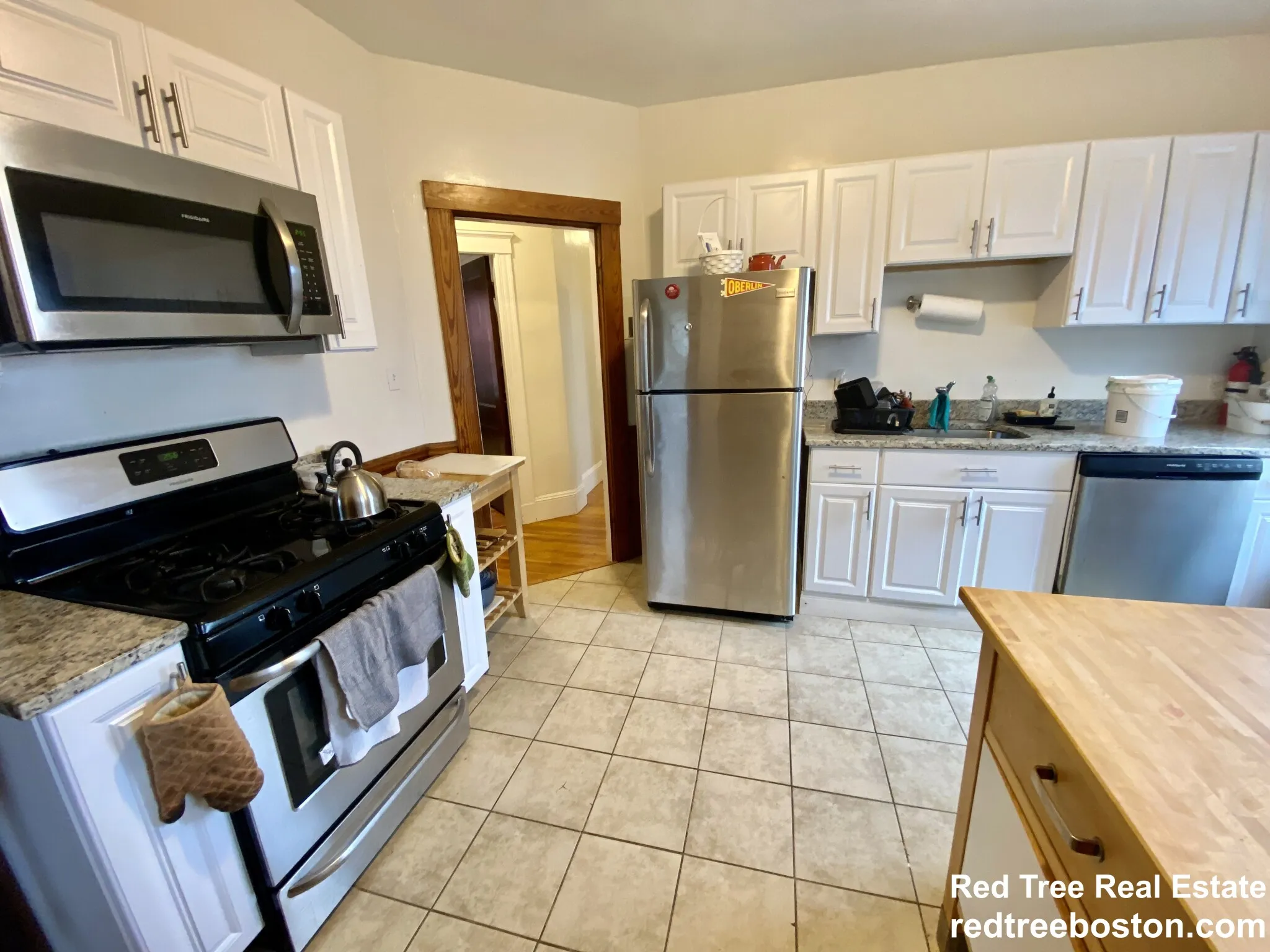 11 Parkton Rd, Jamaica Plain