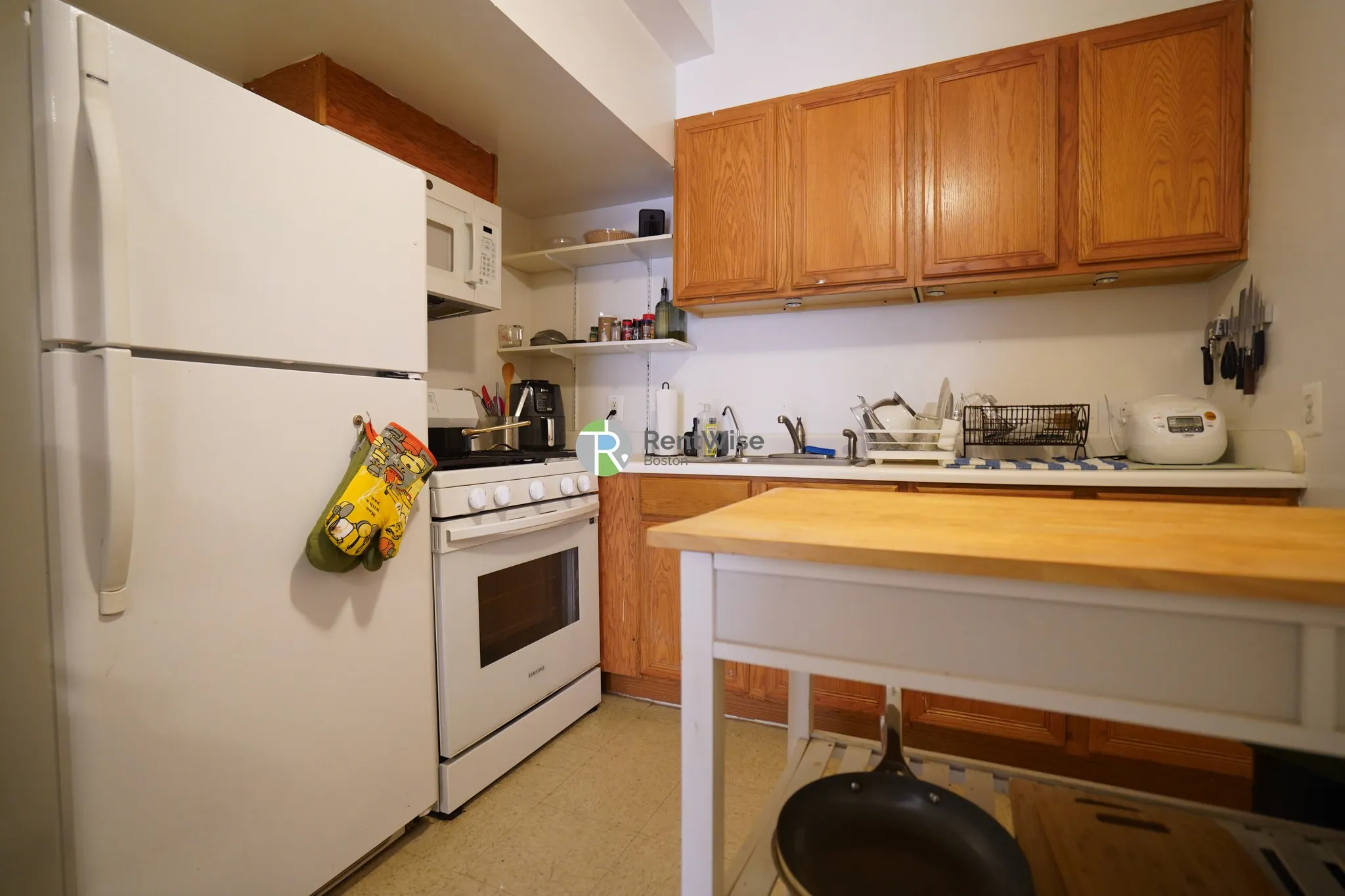 128 Fuller St, North Brookline