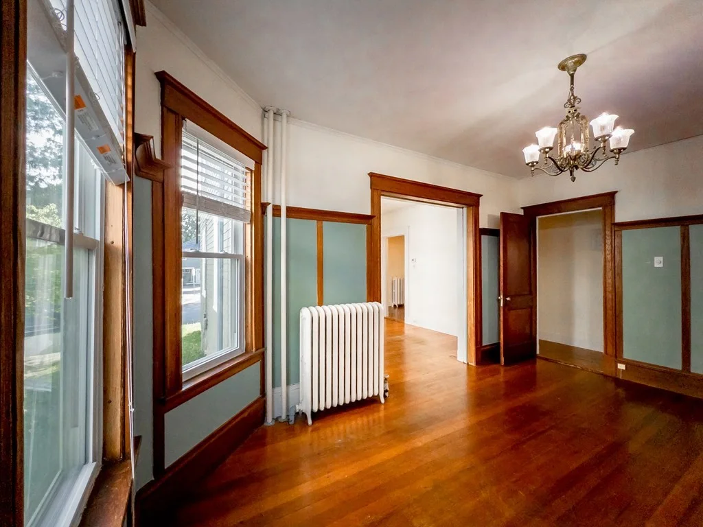 67 Hampstead Rd, Jamaica Plain