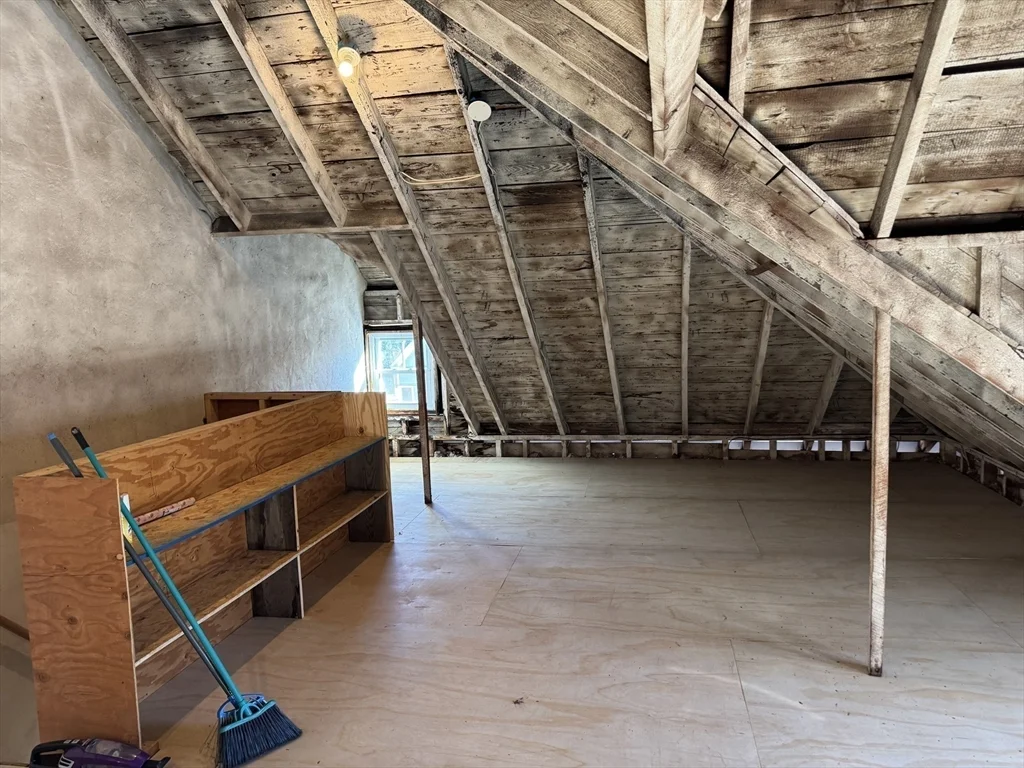 56 Sheridan St, Zip 01830