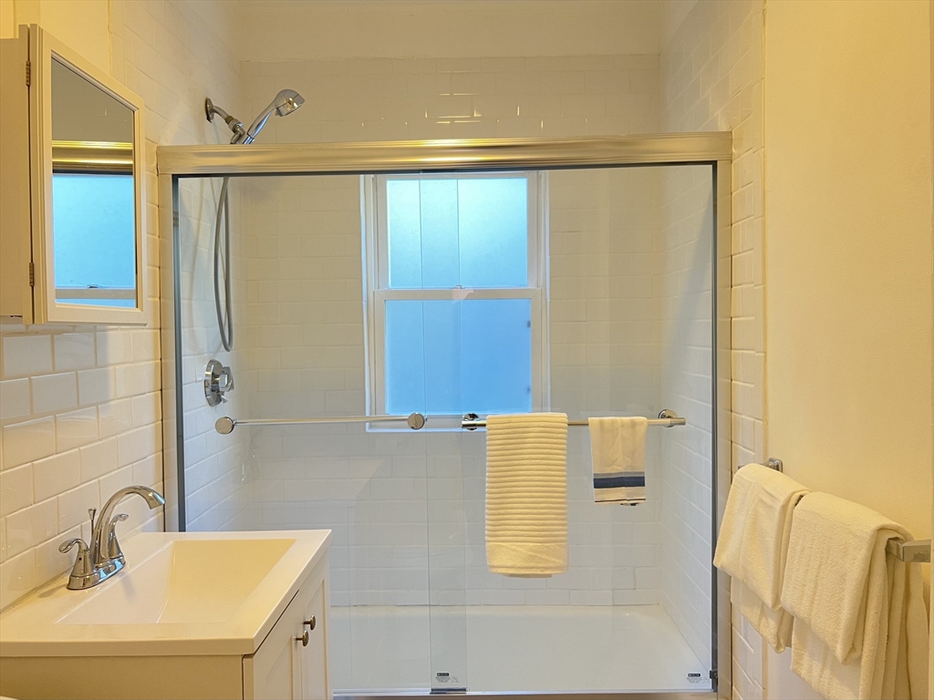 29 Sherman St, Neighborhood Nine