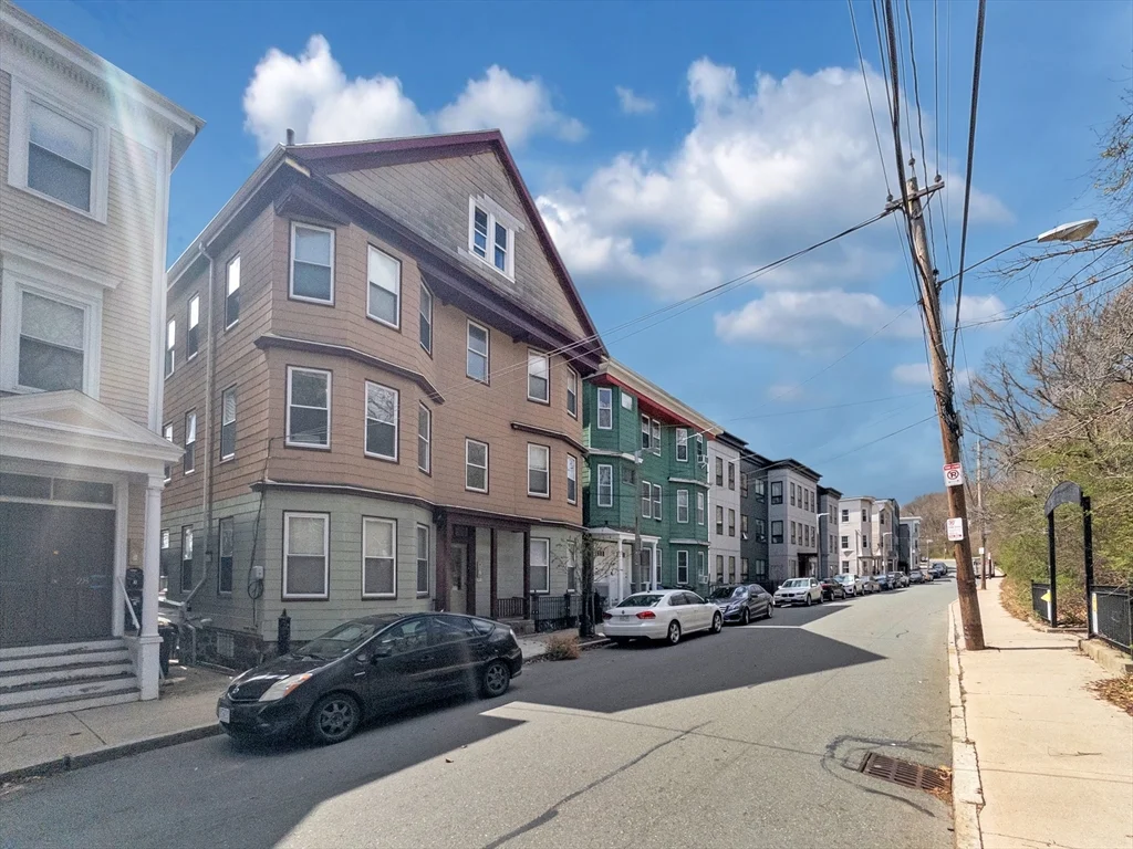 32 Fisher Ave, Roxbury