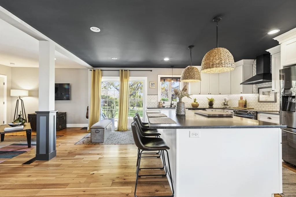 119 Sycamore St, Fairhaven