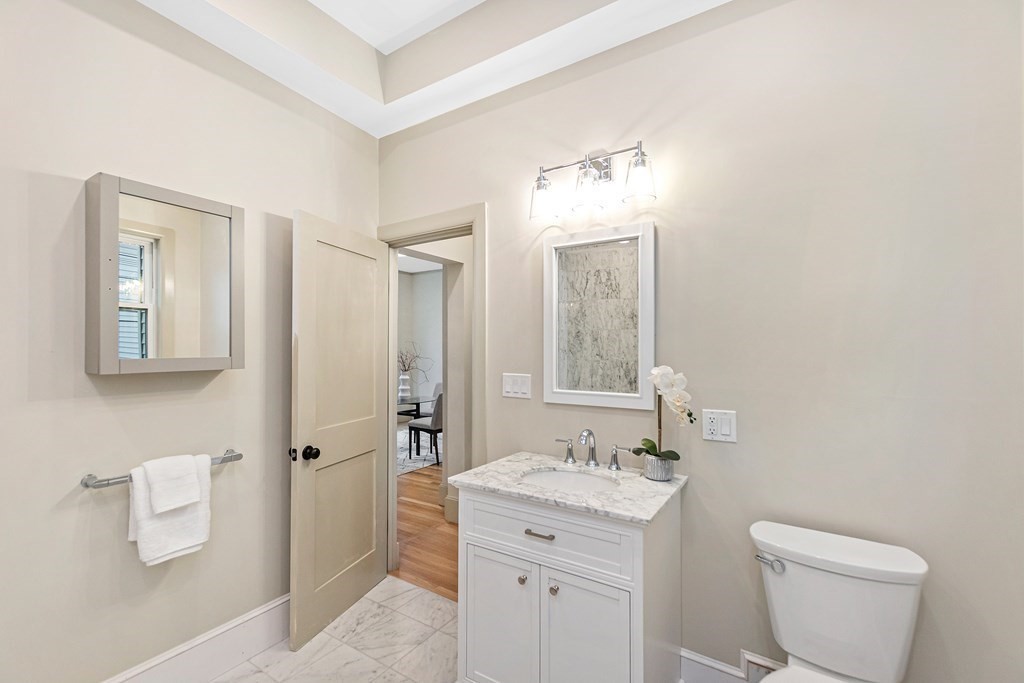 121 Hewlett St, Roslindale