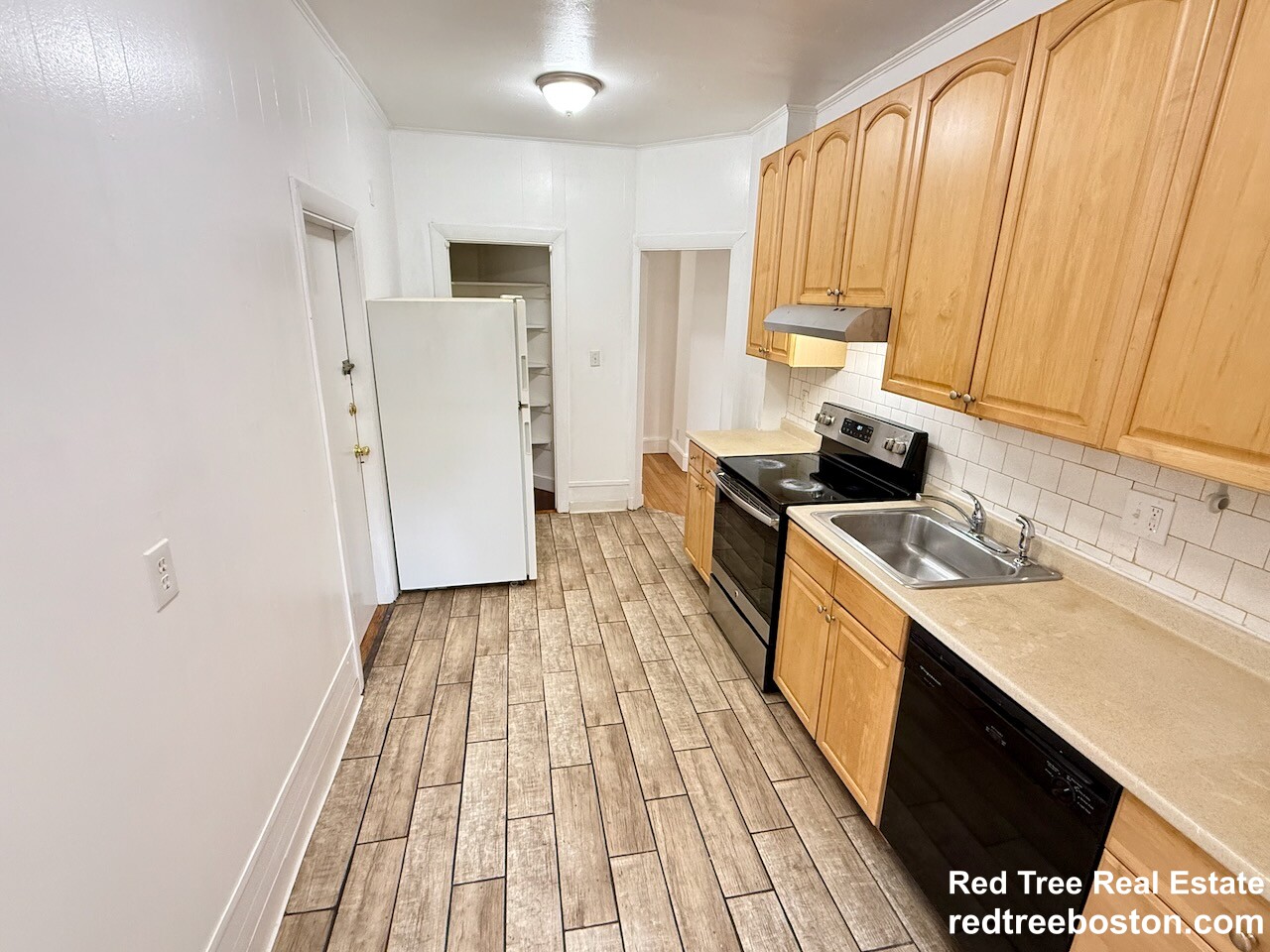 17 Warwick Rd, Salisbury Road - Corey Farm