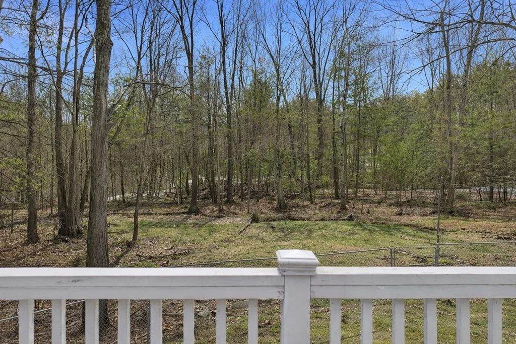 129 Quinapoxet St, Holden