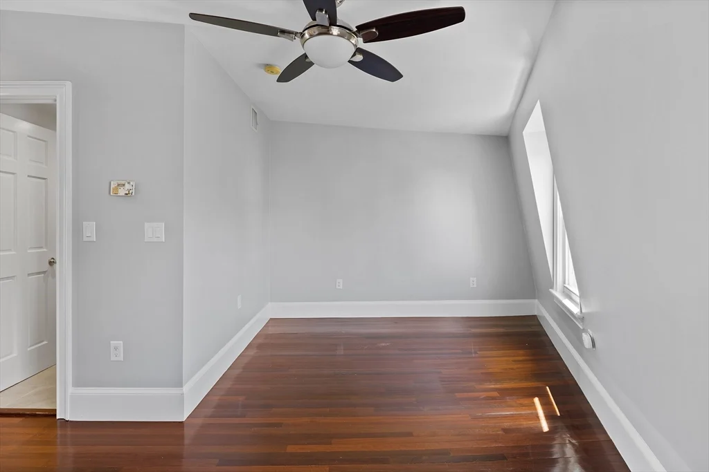 24 Emerson St, South Boston