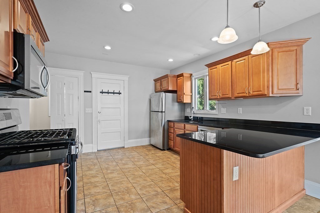 64 Creeley Rd, Belmont