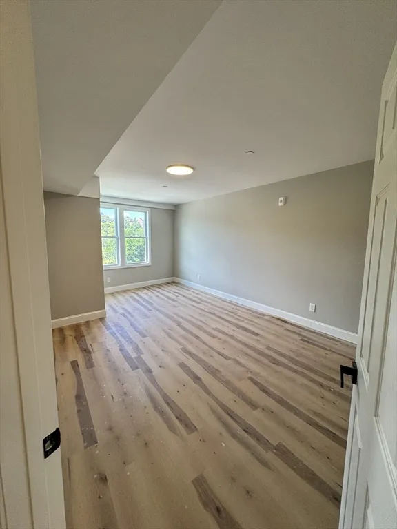 605 Millbury St, Worcester