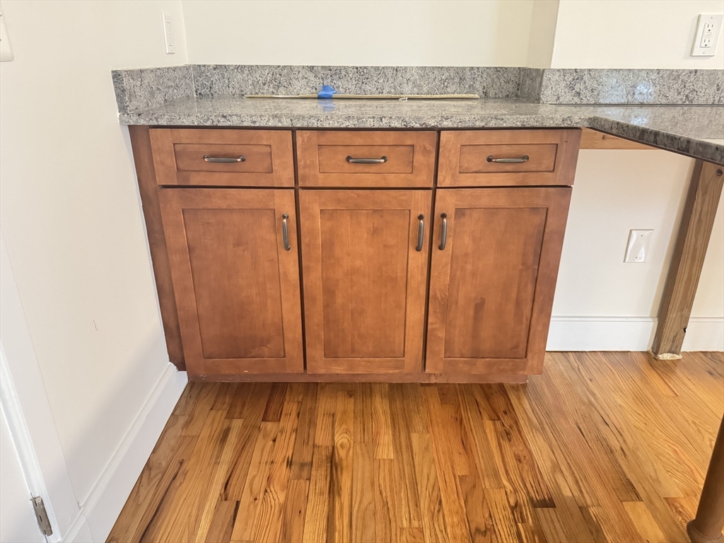 13 Murray Ave, Roxbury