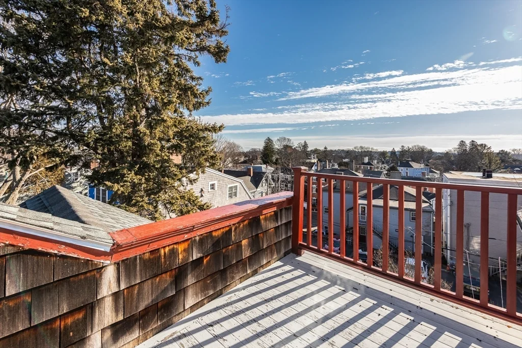 14 Nicholson Hill, Marblehead