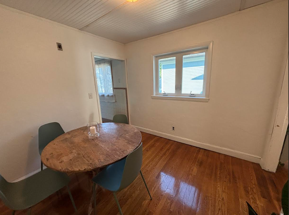 17 Pinckney St, East Somerville