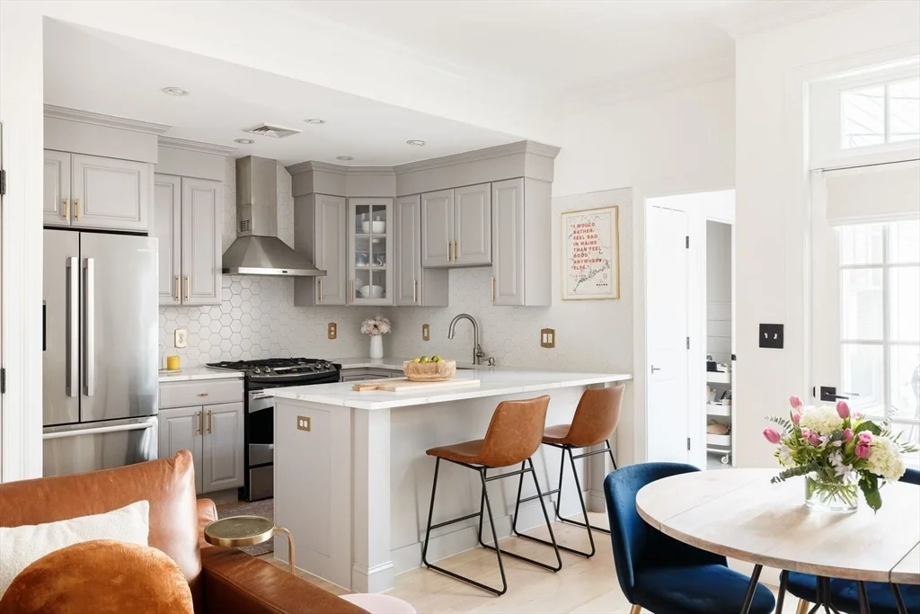 20 Mystic St, Charlestown