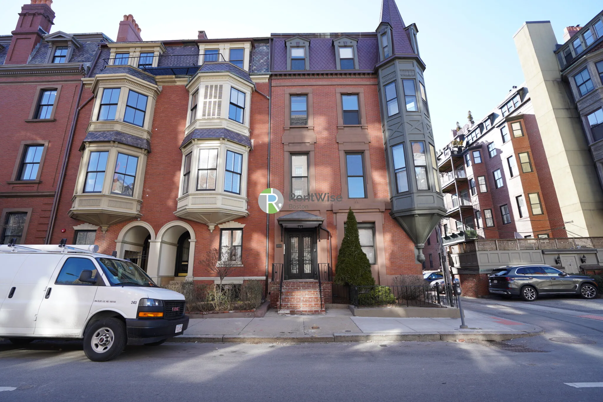 304 Berkeley St, Back Bay