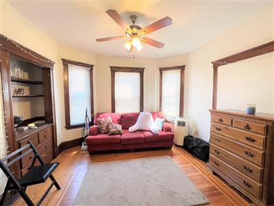 223 Holland St, Teele Square