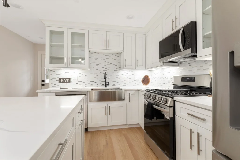 157 Boston Ave, West Somerville