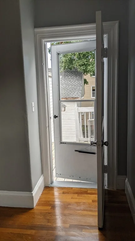14 Wadsworth Ave, South Waltham