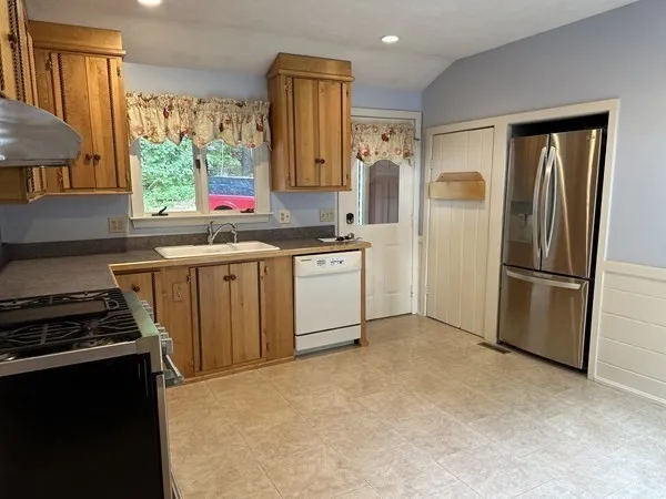 241 South St, Medfield