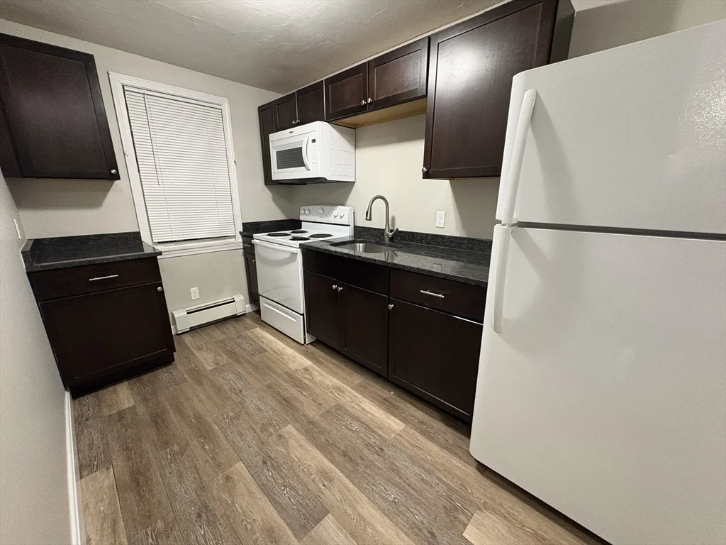 171 Pleasant St, Attleboro