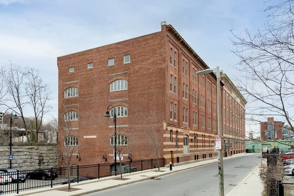 156 Ter, Mission Hill