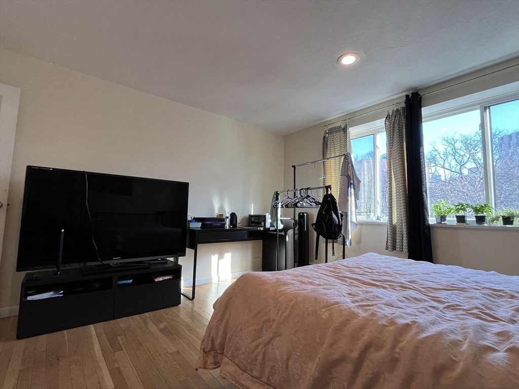 197 Kent St, Brookline