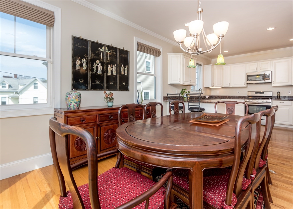 43 Hammond St, Waltham