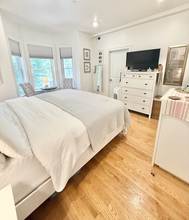 6 Beech St, Porter Square