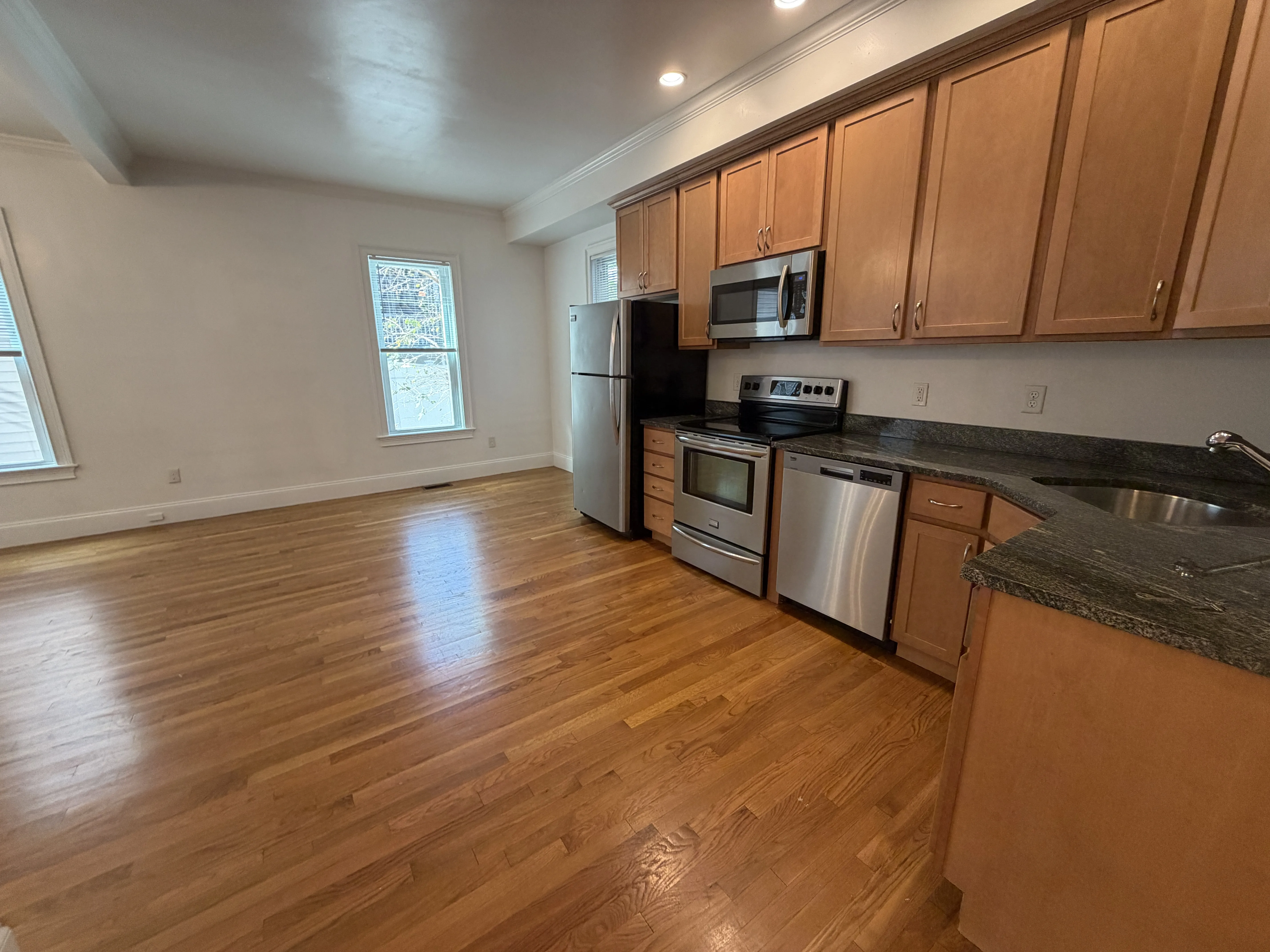 157 M St, South Boston