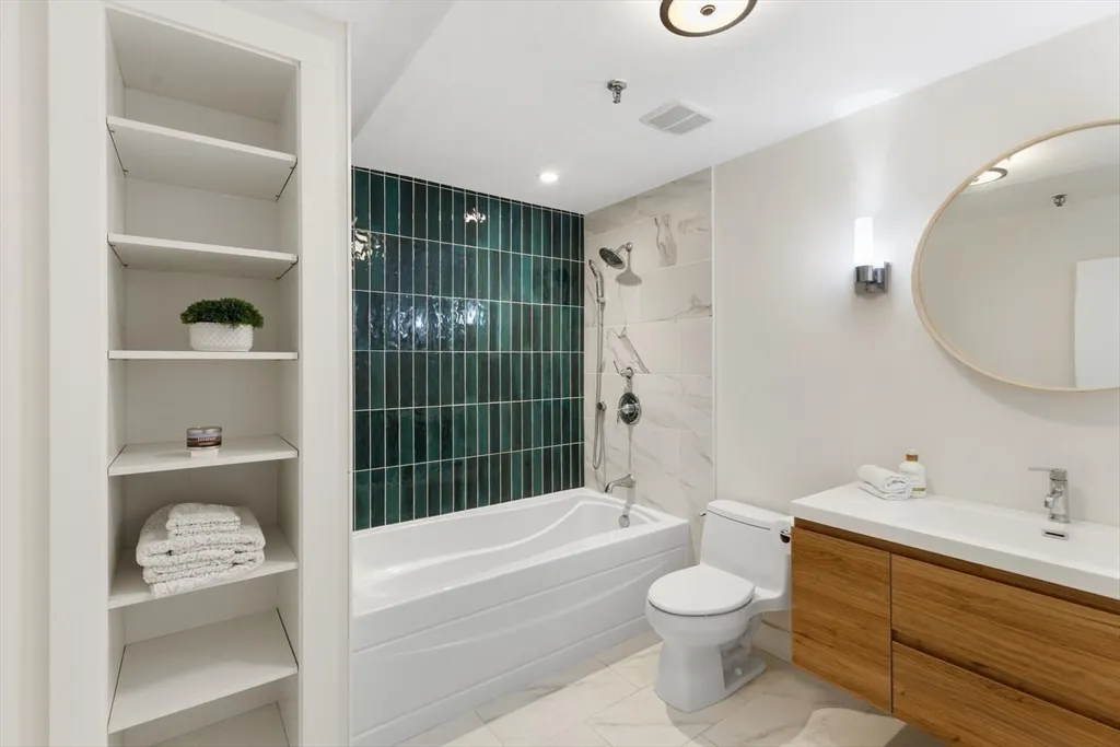 376 Ocean Ave, Revere Beach