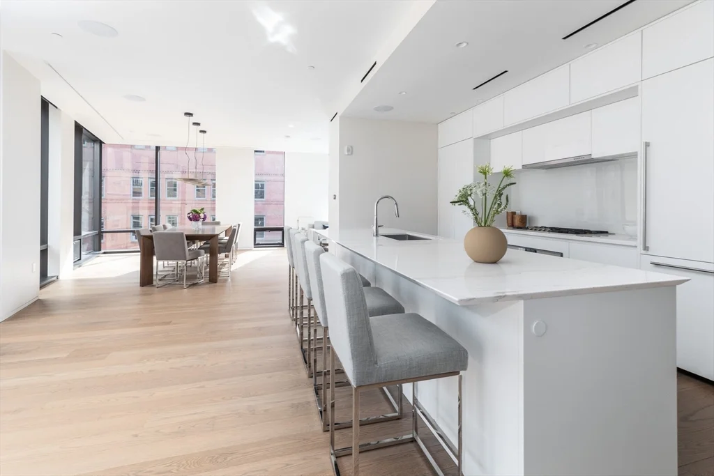 10 Farnsworth, South Boston